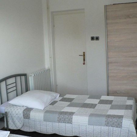 Apartman Mare Pula Exterior foto
