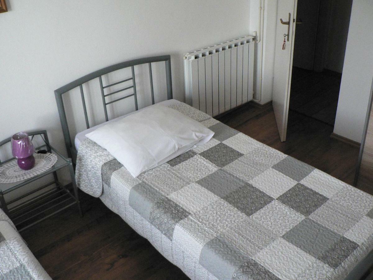 Apartman Mare Pula Exterior foto
